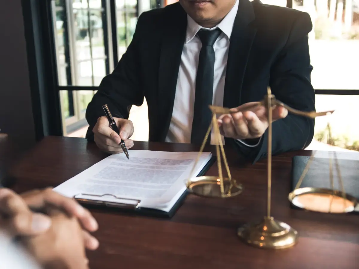 律師檢視員工離職後競業禁止條款與限制範圍